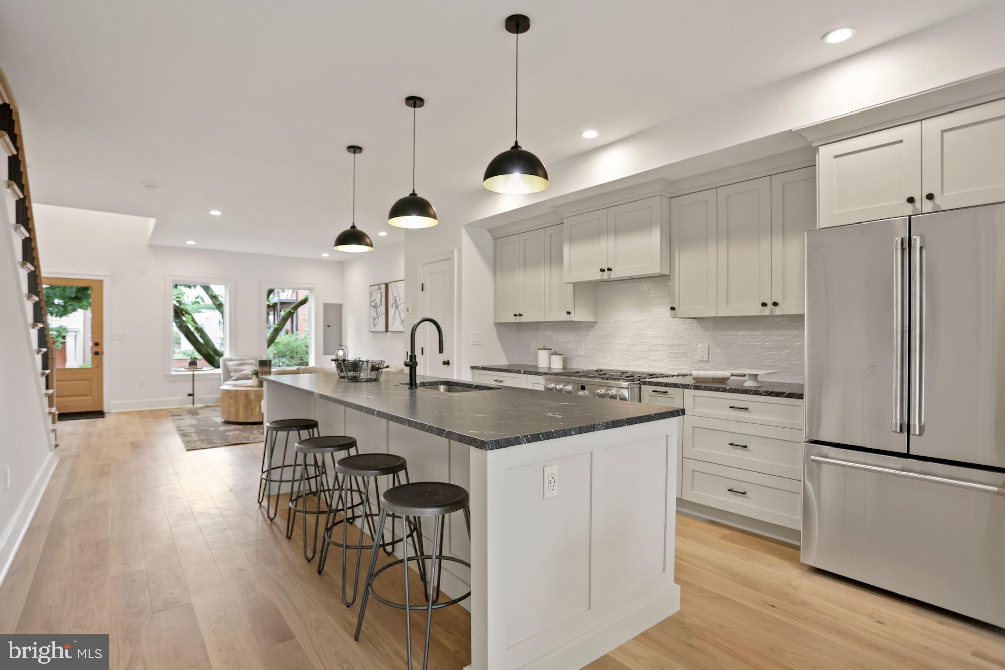 953 14th Street Southeast Washington, DC 20003 - Photo 9 of 37