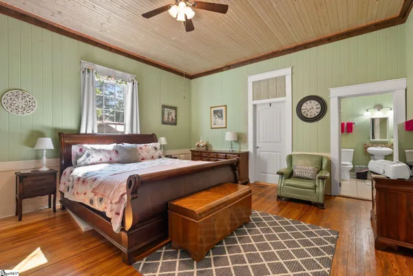 $799,950 | 207 West 2nd Avenue, Easley, SC 29640
