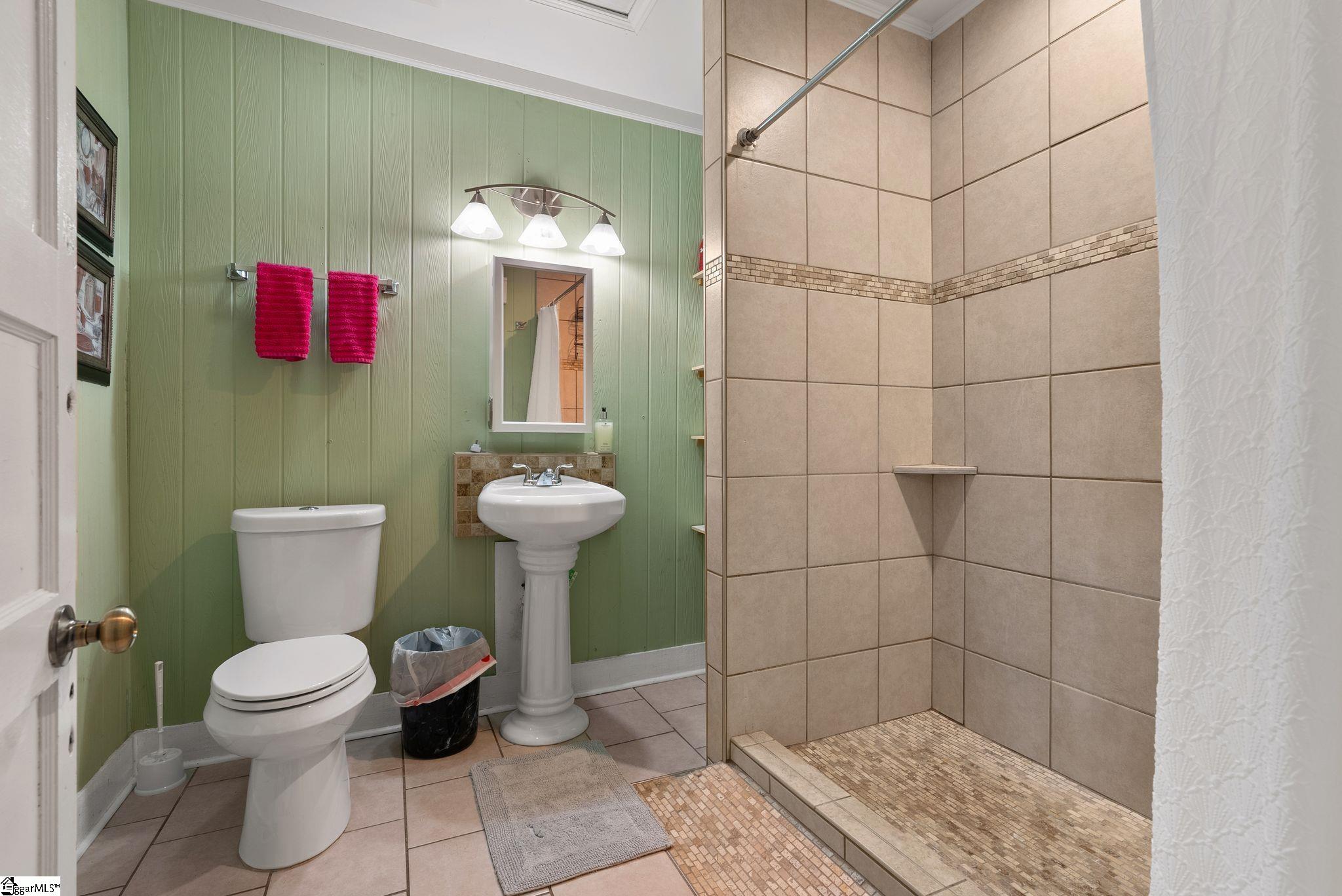 207 West 2nd Avenue Easley, SC 29640 - Photo 40 of 48