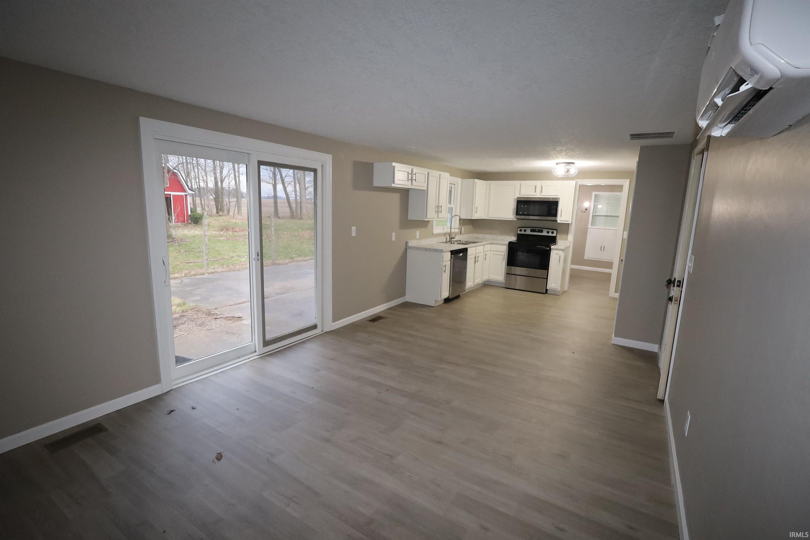 24124 Hoagland Road Monroeville, IN 46773 - Photo 20 of 28