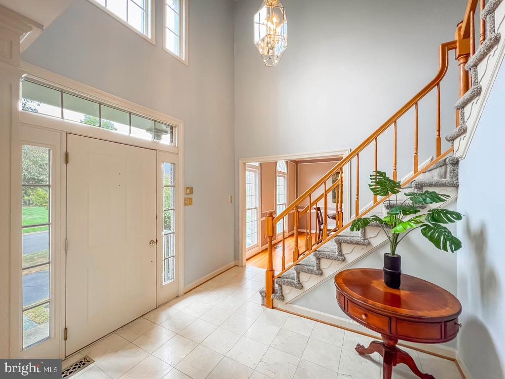 110 Rugby Drive Langhorne, PA 19047 - Photo 12 of 37 Foyer