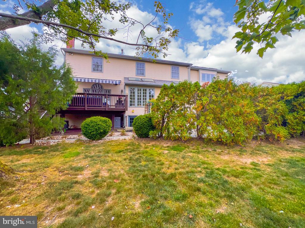 110 Rugby Drive Langhorne, PA 19047 - Photo 29 of 37 Rear View