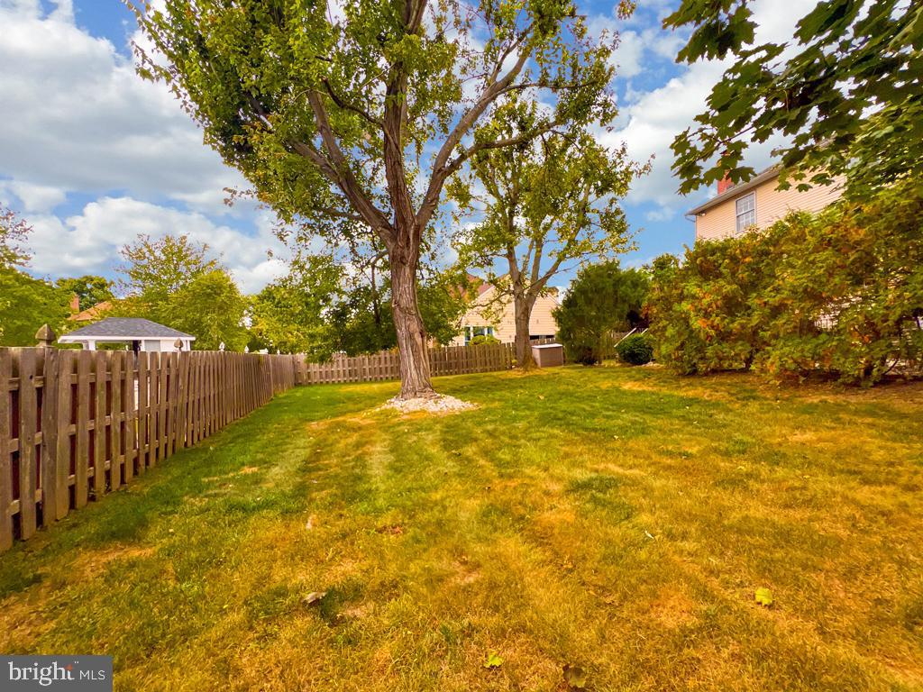 110 Rugby Drive Langhorne, PA 19047 - Photo 33 of 37 Rear View