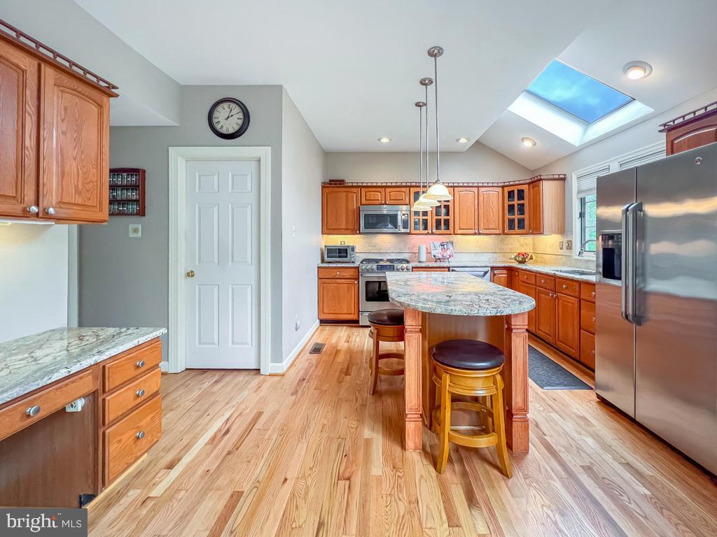 110 Rugby Drive Langhorne, PA 19047 - Photo 9 of 37 Kitchen