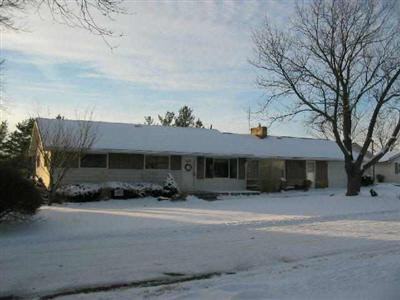 1422 Hunter Road Bluffton, IN 46714 - Photo 1 of 4 Gallery Image 1