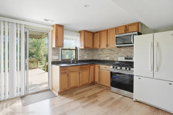 $624,900 | 11307 German Church Road, Willow Springs, IL 60480