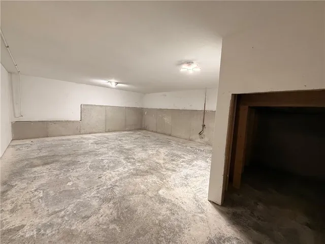 $1,950 | 2150 Shenandoah Drive, Leavenworth, KS 66048