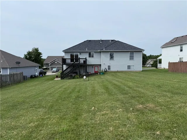 $1,950 | 2150 Shenandoah Drive, Leavenworth, KS 66048