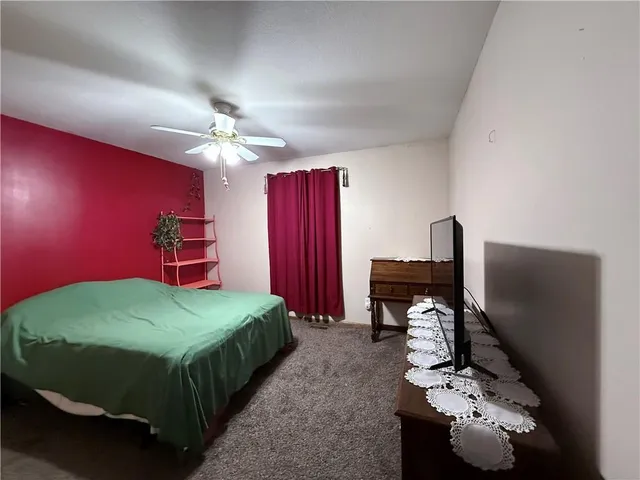 $1,950 | 2150 Shenandoah Drive, Leavenworth, KS 66048