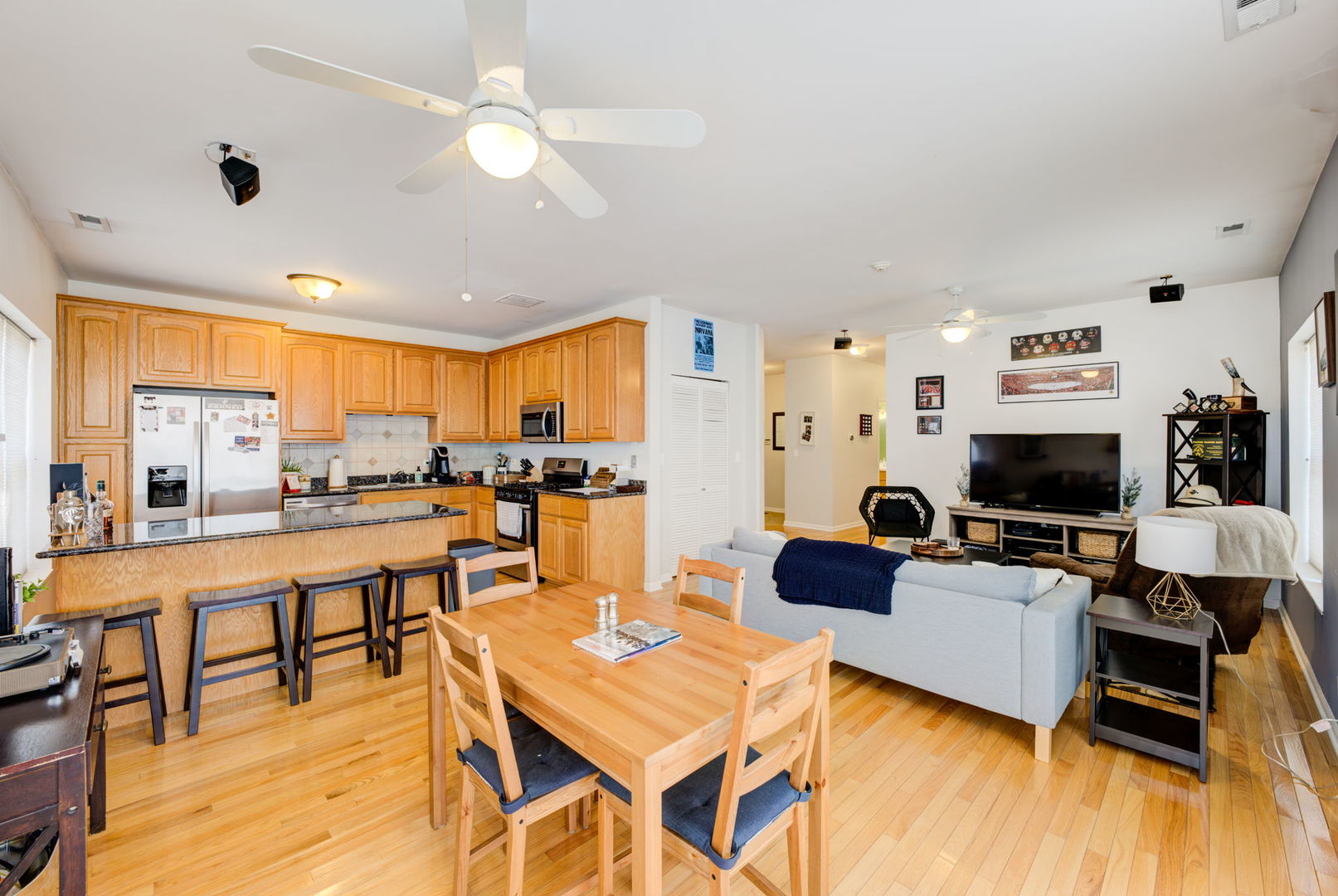 7237 West Addison Street, Unit 1N Chicago, IL 60634 - Photo 4 of 27