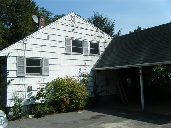 972 Ryan Road Northampton, MA 01062 - Photo 3 of 13