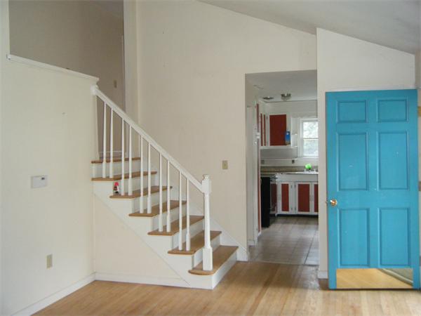 972 Ryan Road Northampton, MA 01062 - Photo 5 of 13