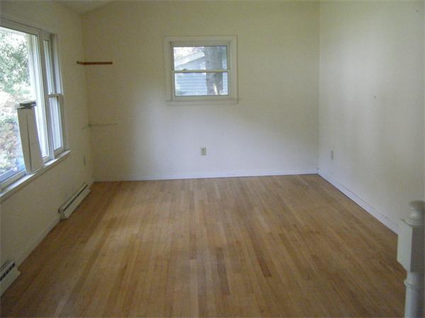 972 Ryan Road Northampton, MA 01062 - Photo 6 of 13