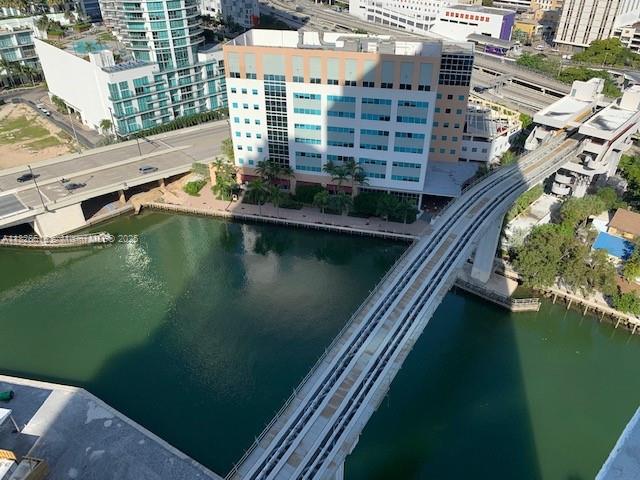 31 Southeast 5th Street, Unit 2601 Miami, FL 33131 - Photo 30 of 41 a view of swimming pool from a balcony
