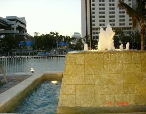 31 Southeast 5th Street, Unit 2601 Miami, FL 33131 - Photo 38 of 41