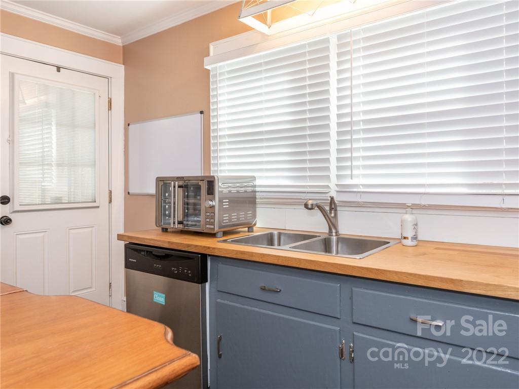 24209 Old Aquadale Road Albemarle, NC 28001 - Photo 21 of 37 Gallery Image 21