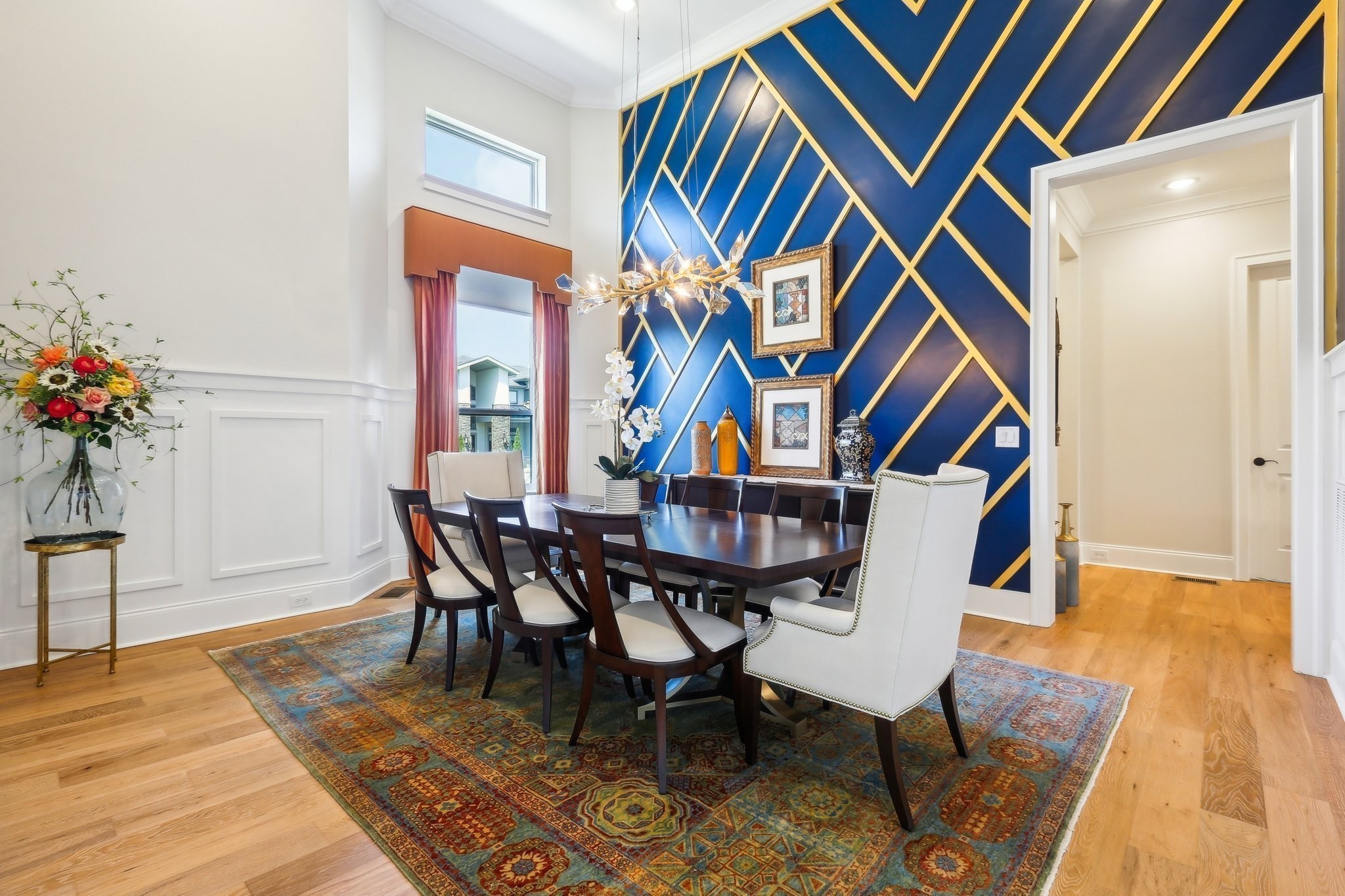 6004 Lookaway Circle Franklin, TN 37067 - Photo 26 of 80 a view of a livingroom with furniture and wooden floor