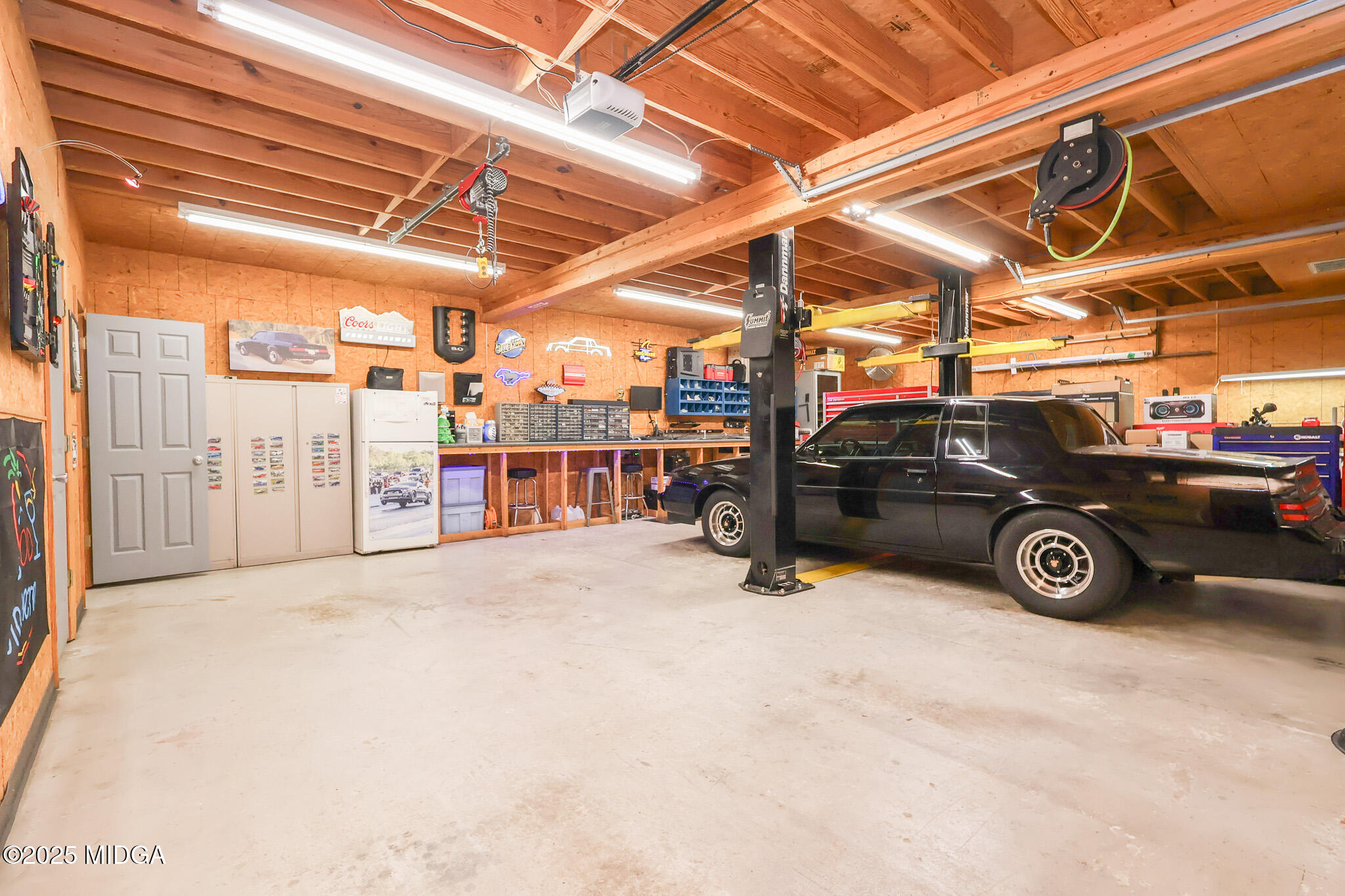 215 Stonefield Circle Macon, GA 31216 - Photo 21 of 26 a view of parking garage with cars
