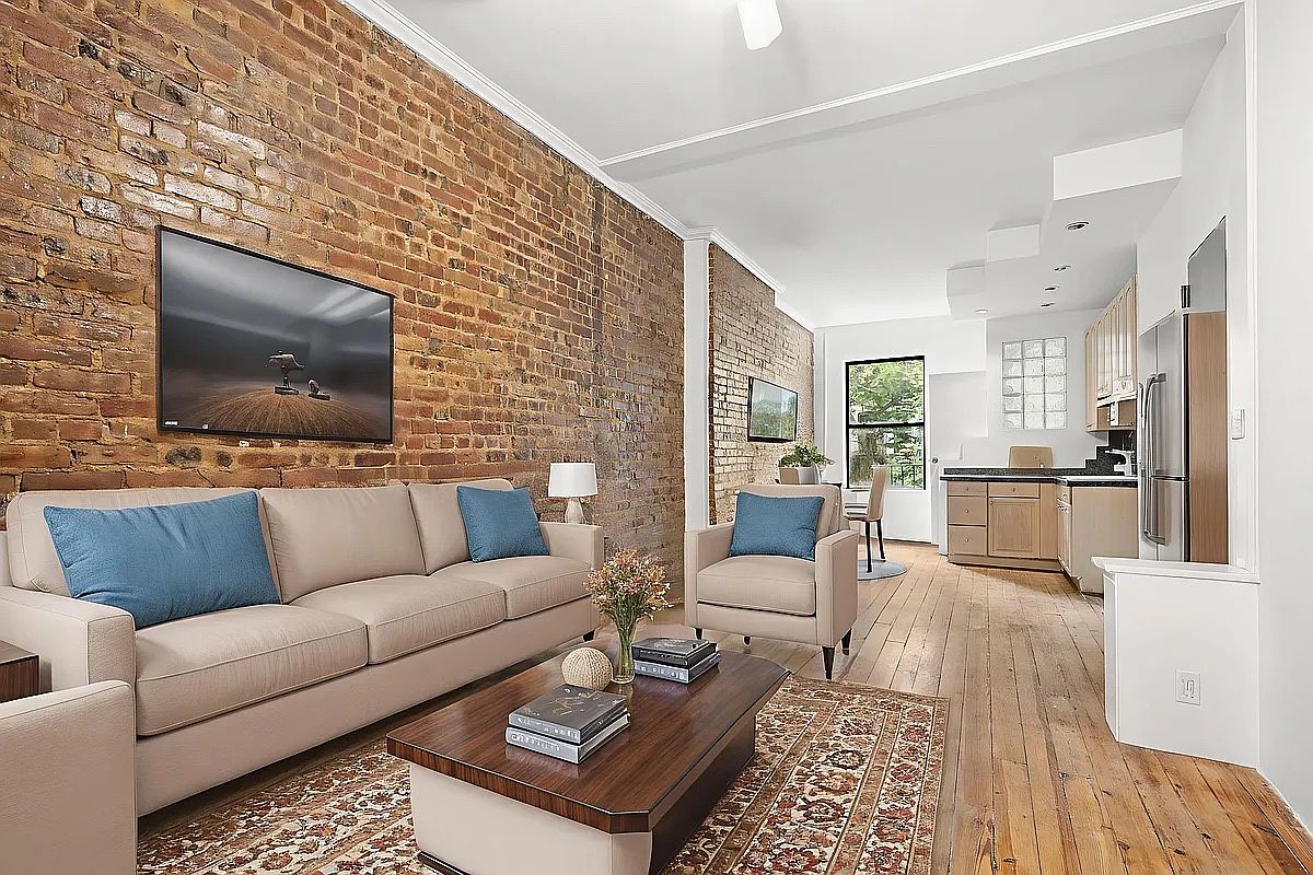 208 East 90th Street, Unit 4E Manhattan, NY 10128 - Photo 1 of 13