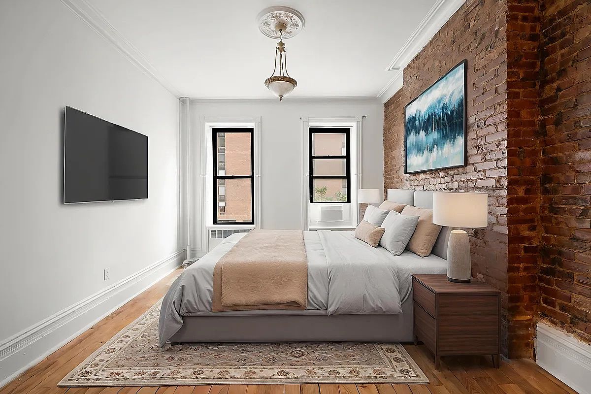 208 East 90th Street, Unit 4E Manhattan, NY 10128 - Photo 3 of 13