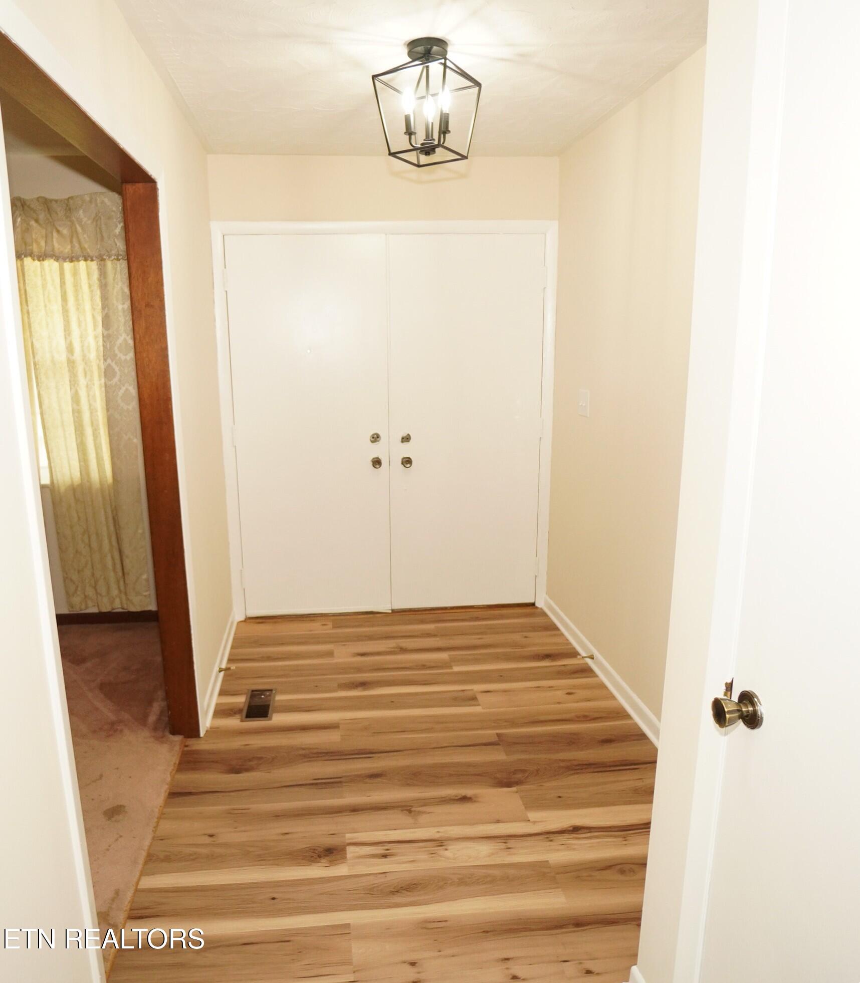 633 Shaver Drive Talbott, TN 37877 - Photo 29 of 43 interior updated (1)