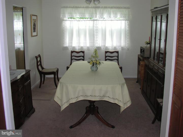 12727 Hollins Road Philadelphia, PA 19154 - Photo 7 of 12 Dining Room