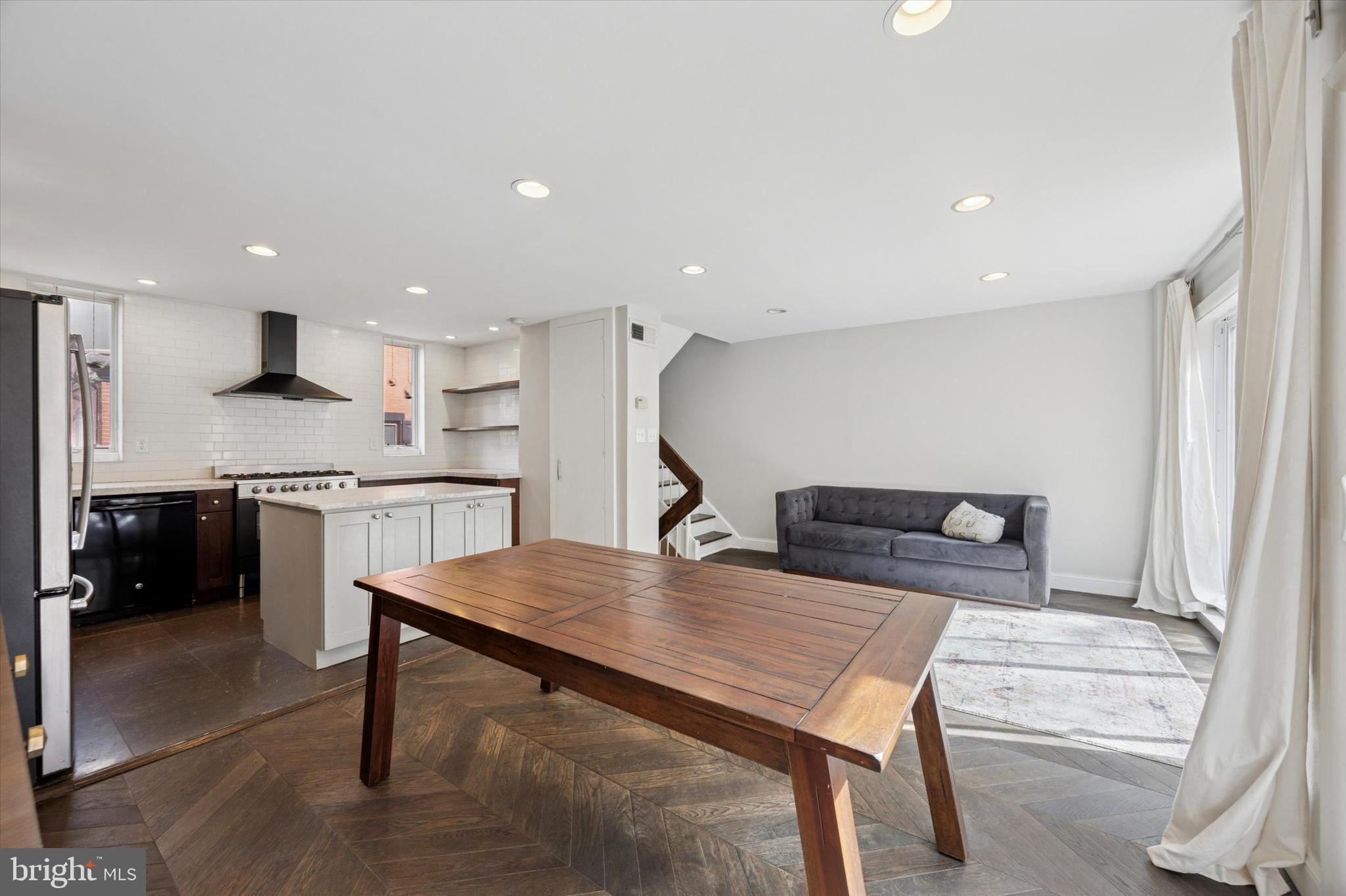 1206 Panama Street, Unit A Philadelphia, PA 19107 - Photo 5 of 21