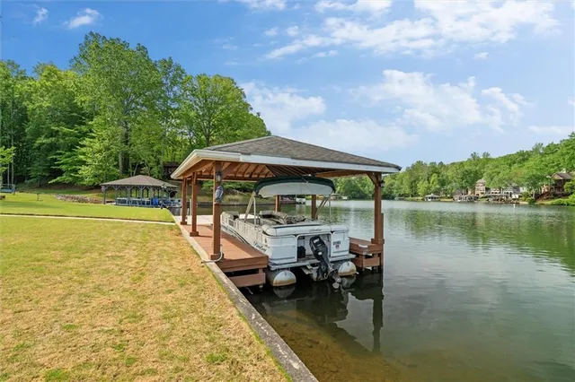 $1,300,000 | 2191 Lakeview Parkway, Villa Rica, GA 30180