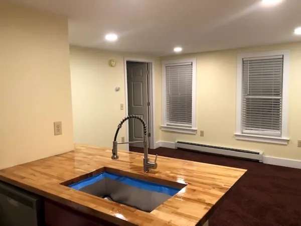 $1,300 | 18 Mill Street, Unit D, Troy, NH 03465