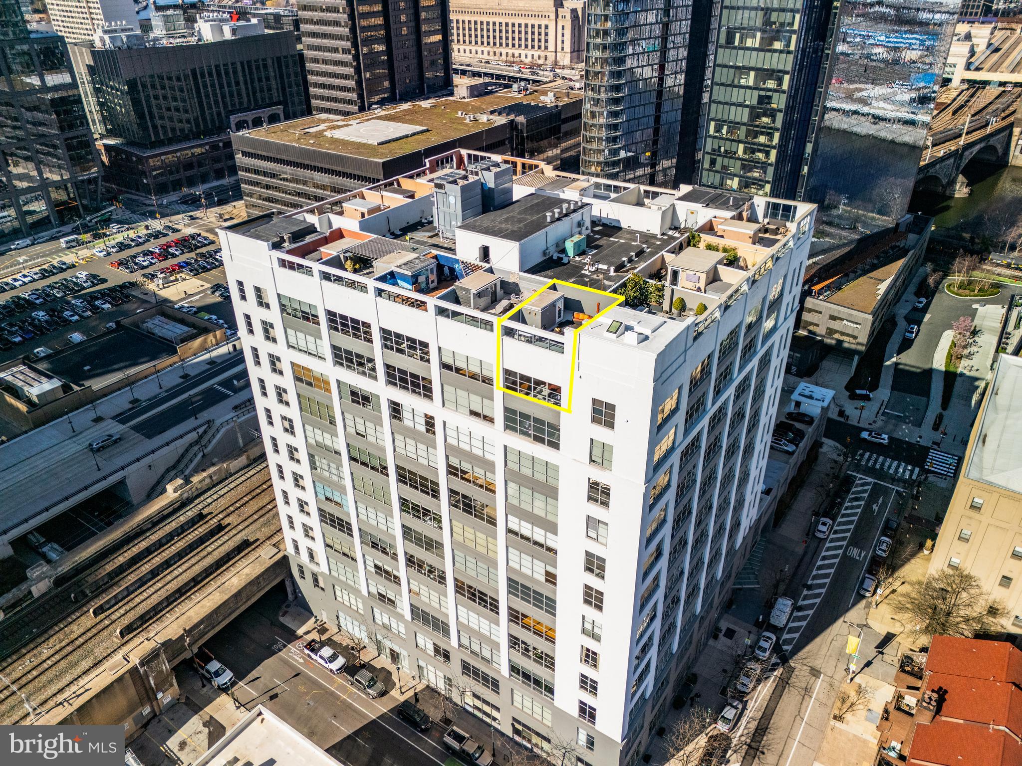 2200-28 Arch Street, Unit 1205 Philadelphia, PA 19103 - Photo 41 of 48 a picture of city view