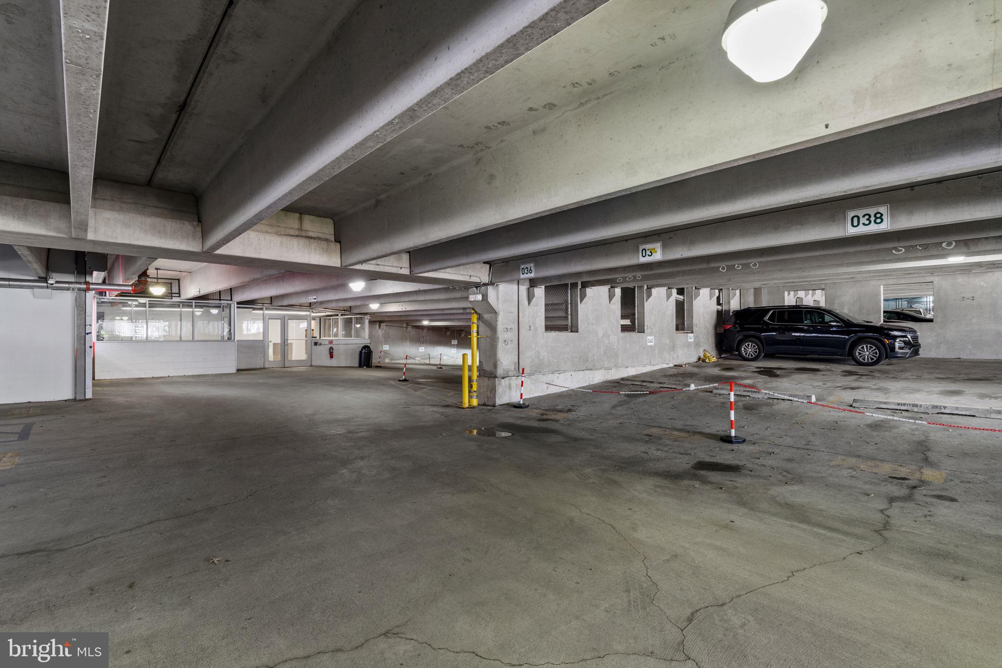 2200-28 Arch Street, Unit 1205 Philadelphia, PA 19103 - Photo 48 of 48 a view of parking area