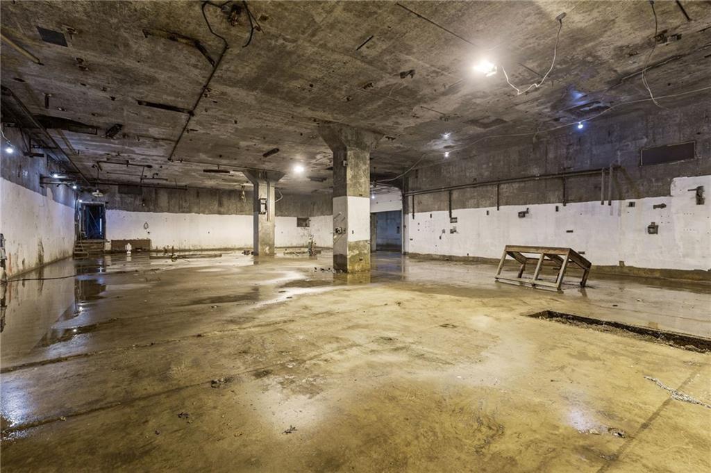 3627 D Road Allen, KS 66833 - Photo 13 of 60