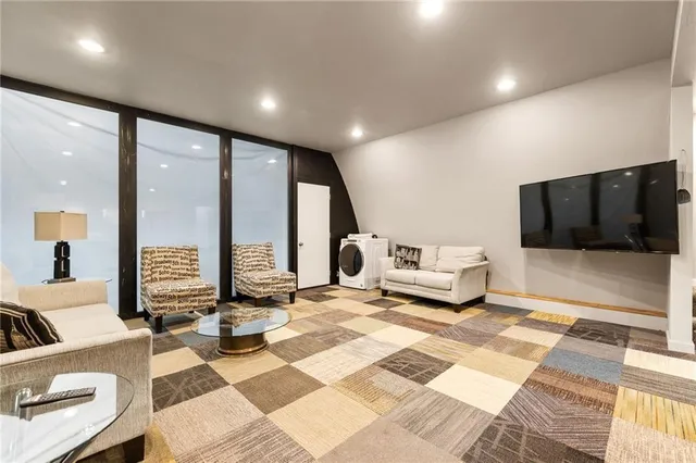 $699,900 | 3627 D Road, Allen, KS 66833