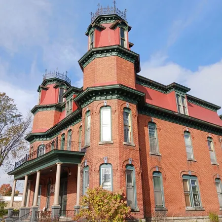 $695,000 | 1416 Main Street, Stevens Point, WI 54481