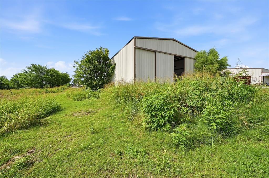 823 Higgins Road Sherman, TX 75092 - Photo 18 of 33