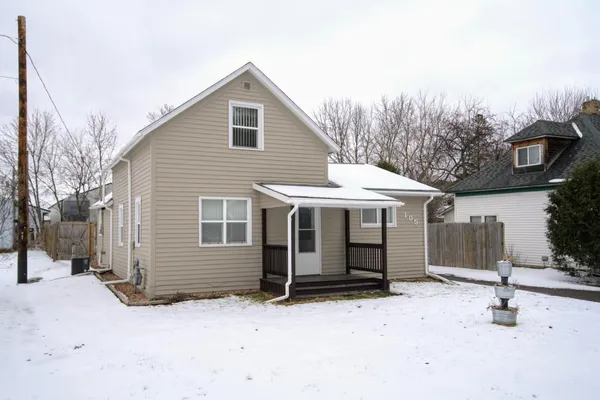 $179,900 | 105 3rd Street Southeast, Hinckley, MN 55037