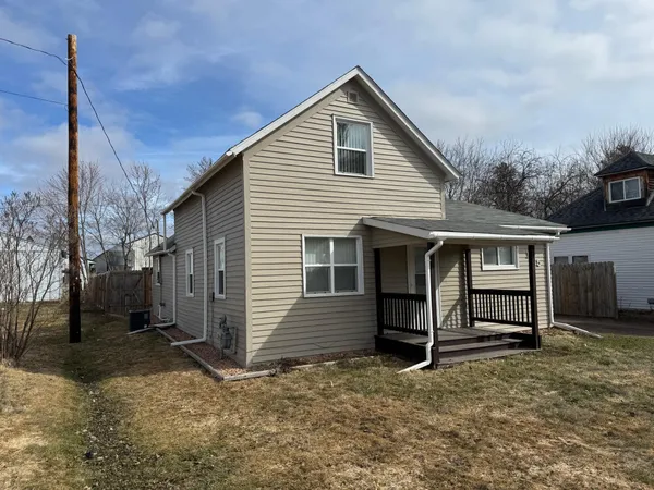 $179,900 | 105 3rd Street Southeast, Hinckley, MN 55037