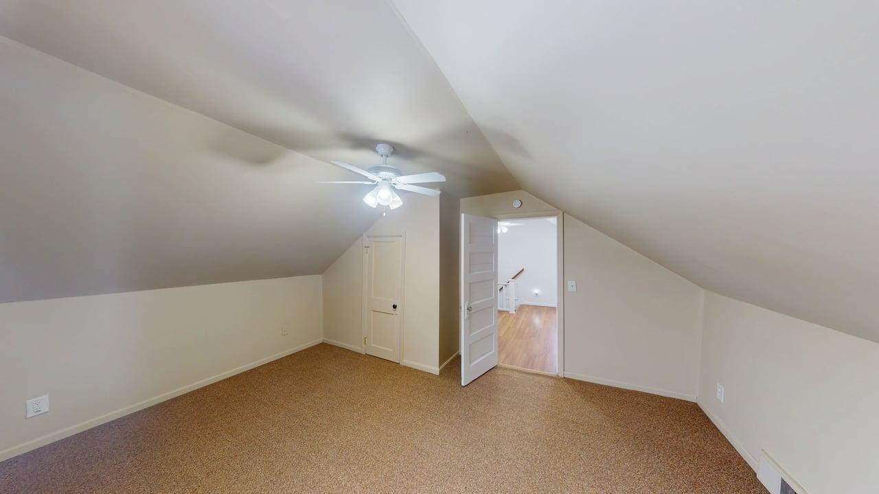 105 3rd Street Southeast Hinckley, MN 55037 - Photo 13 of 25