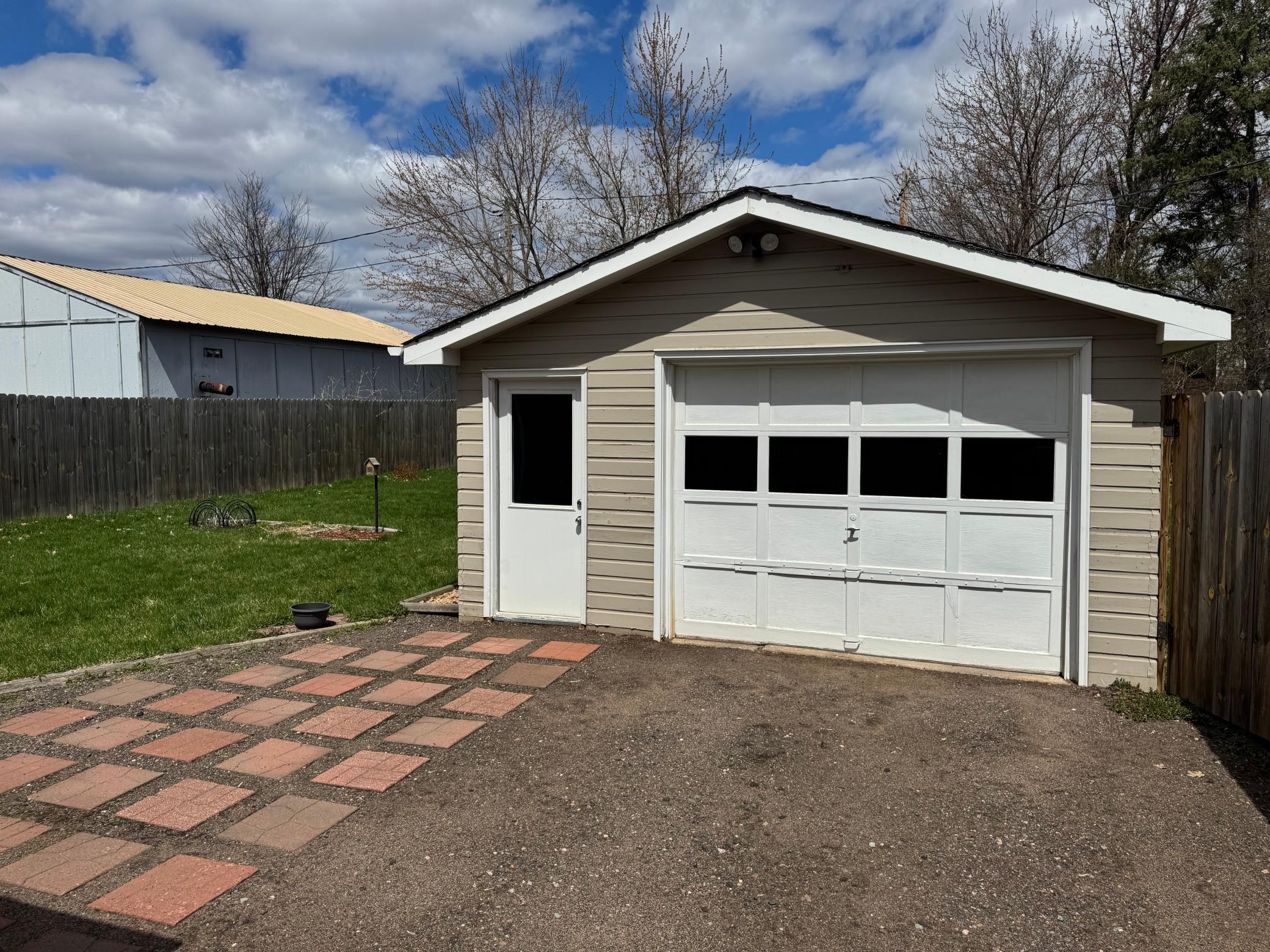 105 3rd Street Southeast Hinckley, MN 55037 - Photo 16 of 25