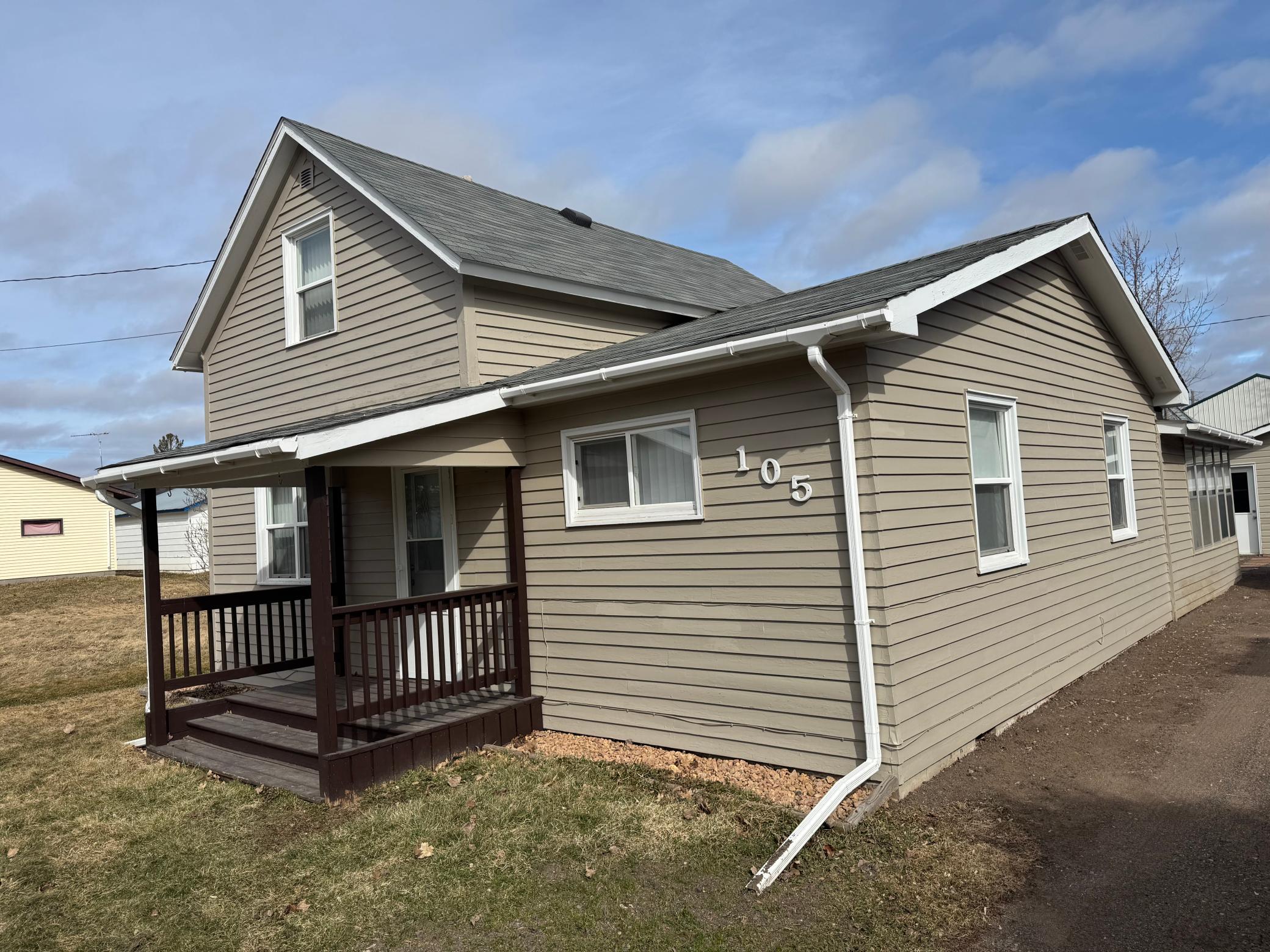 105 3rd Street Southeast Hinckley, MN 55037 - Photo 22 of 25