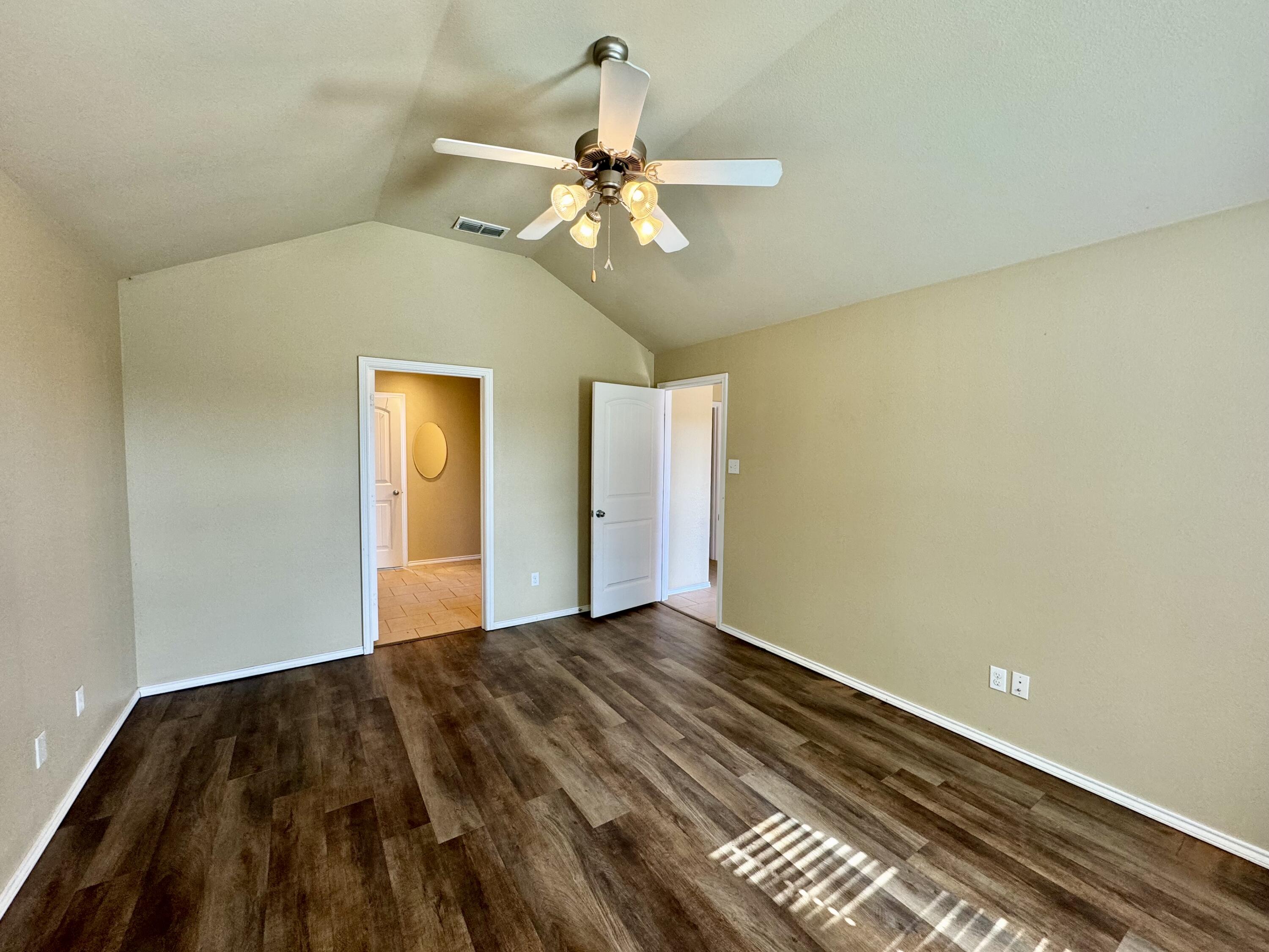 5207 Harvard Street Lubbock, TX 79416 - Photo 12 of 23 Photo Oct 30 2023, 12 47 35 PM