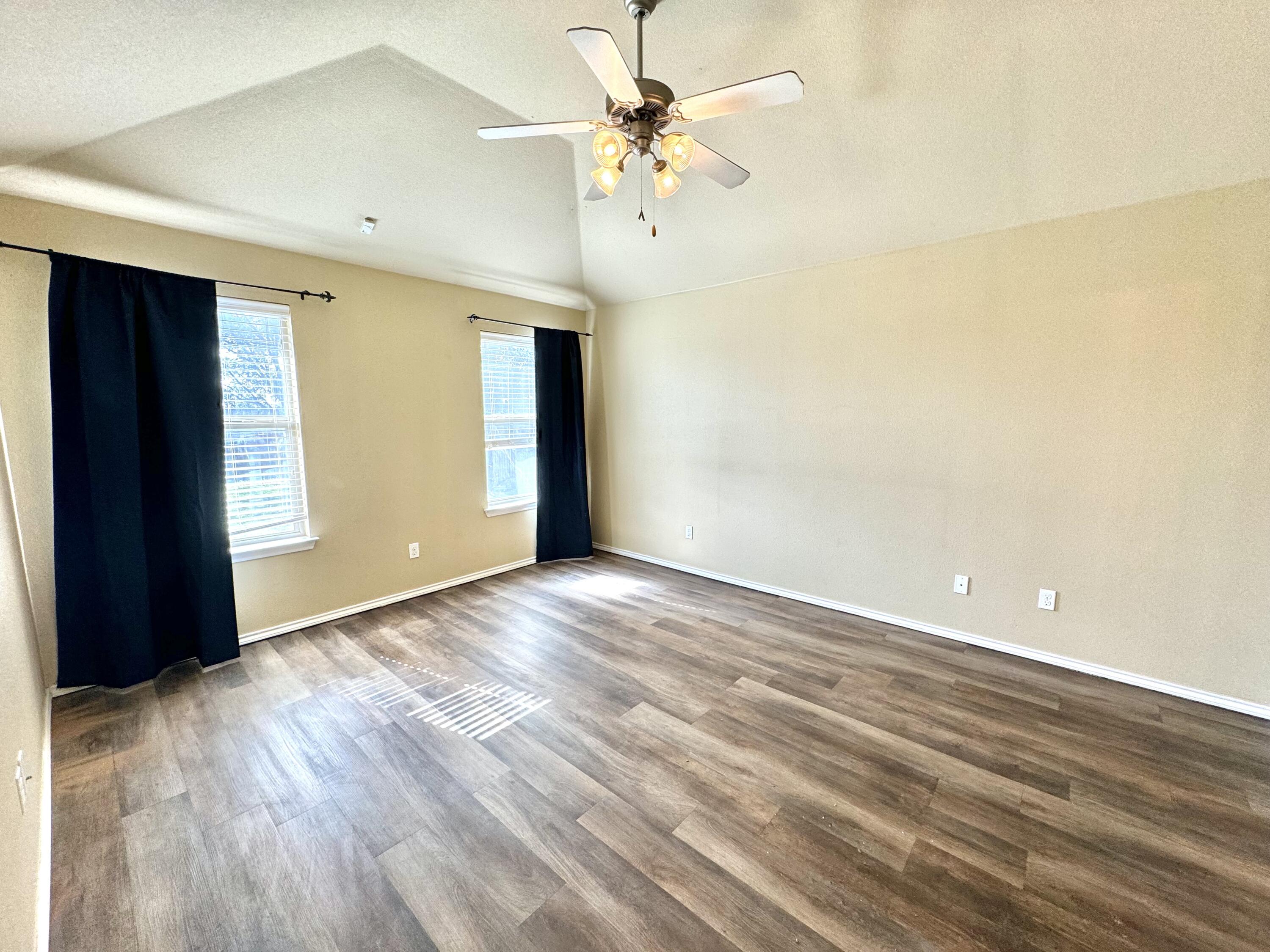 5207 Harvard Street Lubbock, TX 79416 - Photo 10 of 23 Photo Oct 30 2023, 12 47 19 PM