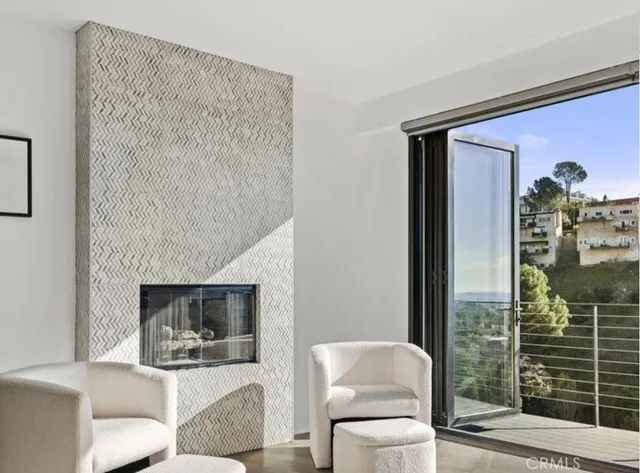 $13,500 | 6422 Weidlake Drive, Los Angeles, CA 90068