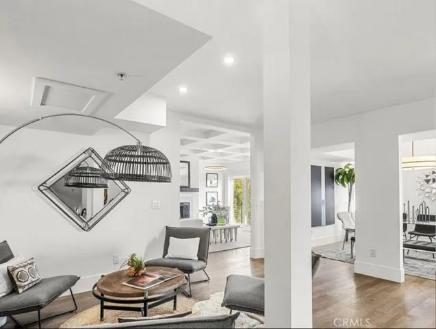 $13,500 | 6422 Weidlake Drive, Los Angeles, CA 90068