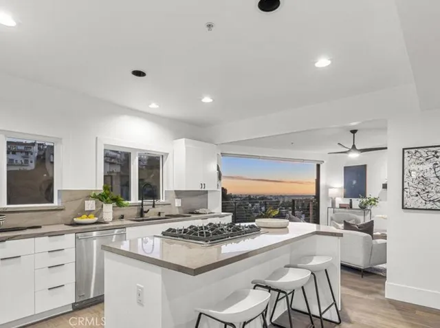 $13,500 | 6422 Weidlake Drive, Los Angeles, CA 90068