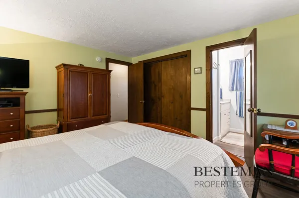 $374,900 | 1149 Greenbriar Drive, Muskegon, MI 49445