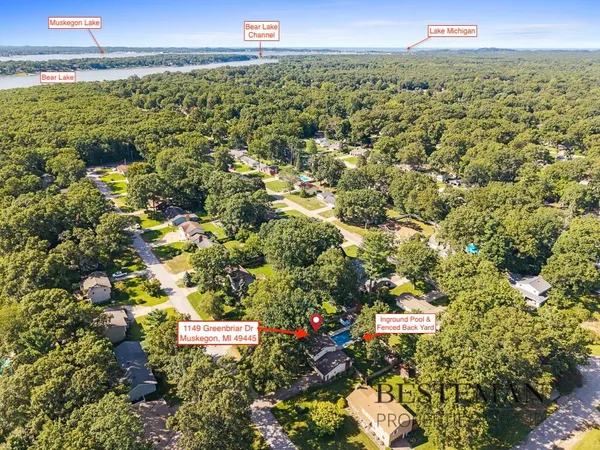 $374,900 | 1149 Greenbriar Drive, Muskegon, MI 49445