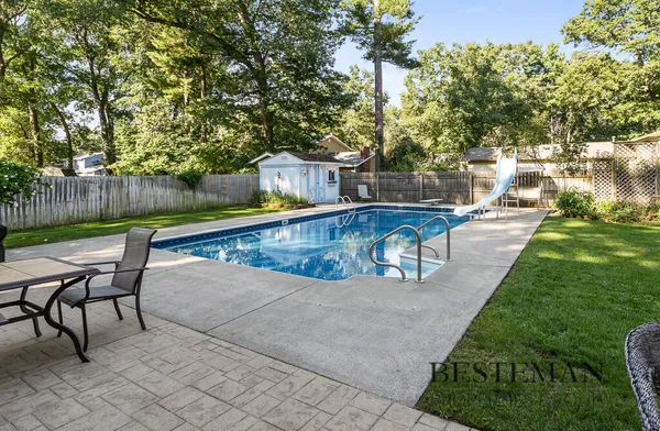 $374,900 | 1149 Greenbriar Drive, Muskegon, MI 49445