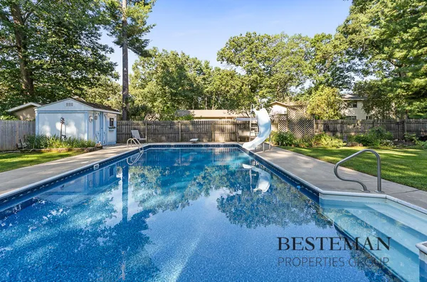 $374,900 | 1149 Greenbriar Drive, Muskegon, MI 49445