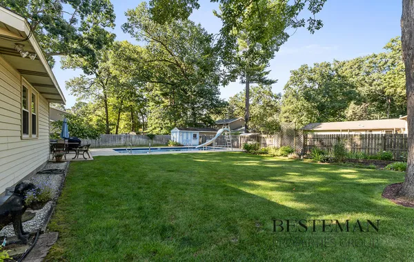 $374,900 | 1149 Greenbriar Drive, Muskegon, MI 49445